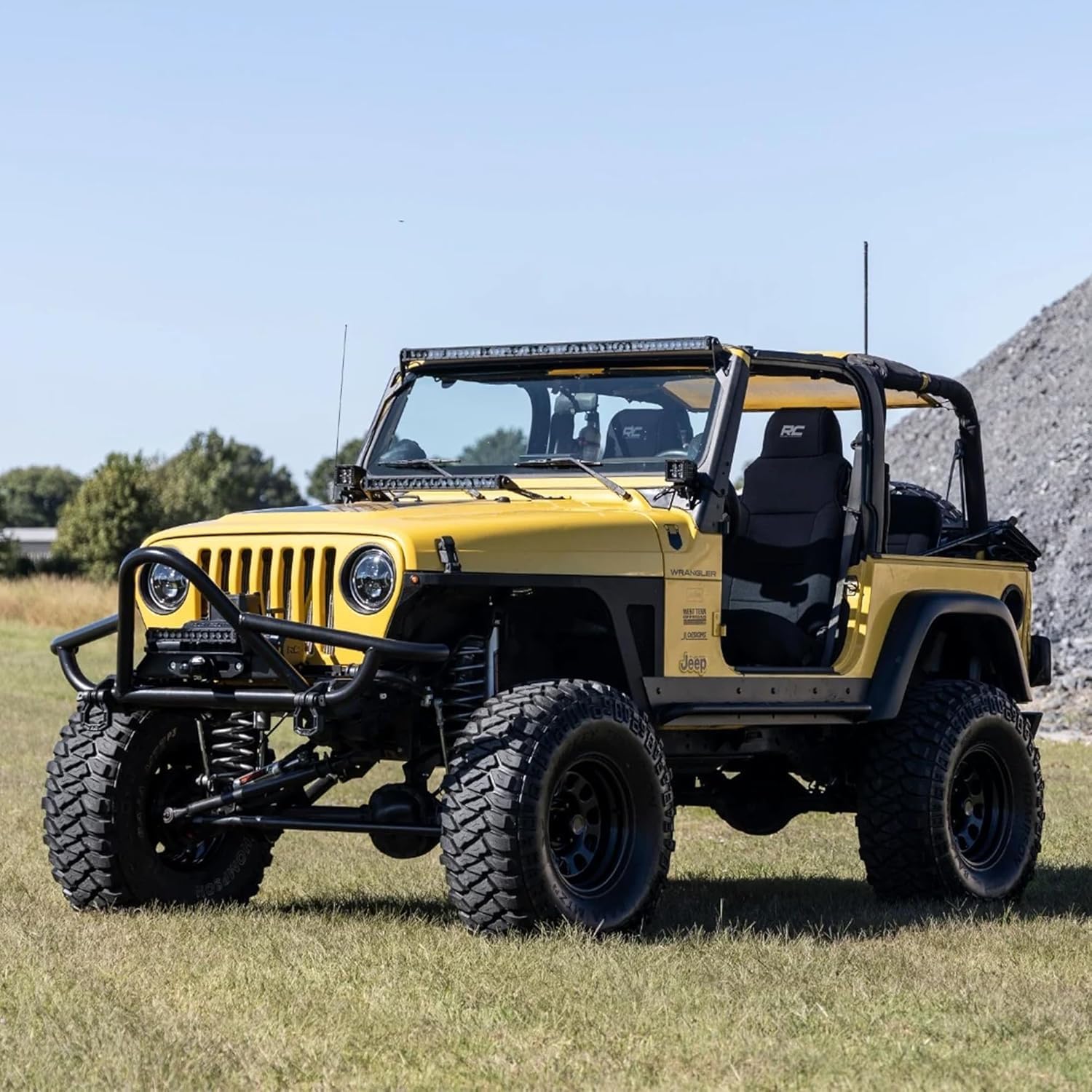 Rough Country Daytona Steel Wheel (16x8 / 5x5.5 / 5x139.7) -RC51-6885 Gloss Black Painted and Center Cap is Not Included (16 x 8. inches /5 x 5 inches, -12 mm Offset)