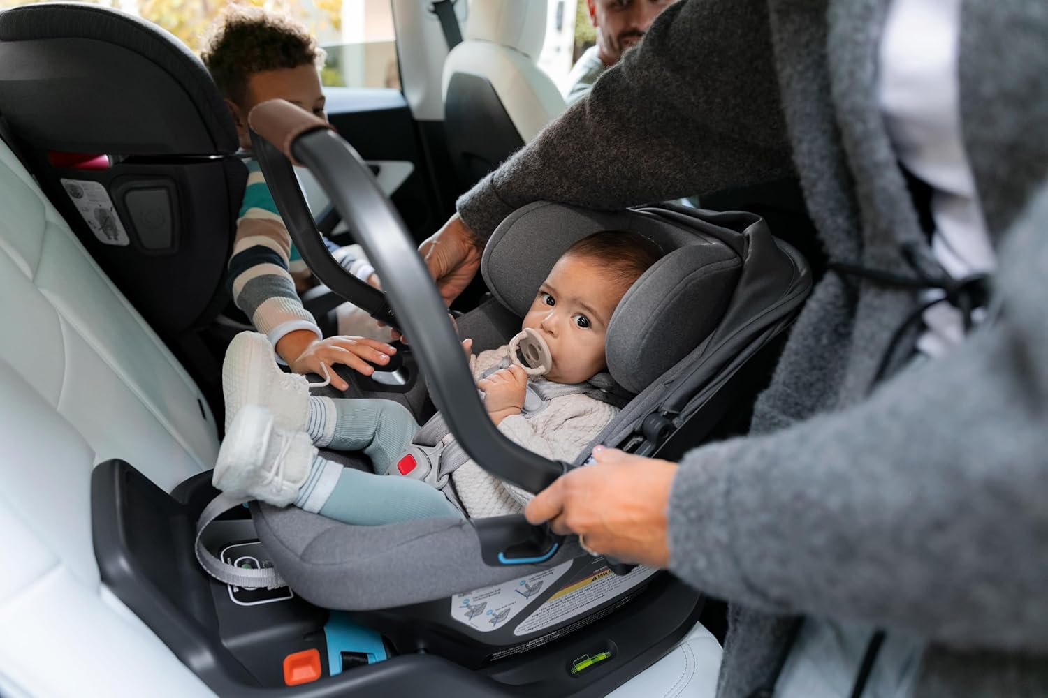 UPPAbaby Extra Aria Car Seat Base/Compatible with Aria Infant Car Seats/SmartSecure Installation with Load Leg